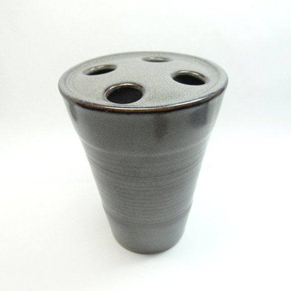 Pottery Toothbrush holder - Picture 1 of 11